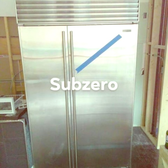 Sub zero. Refrigerator used but like brand new - Picture 1 of 1